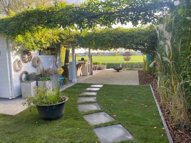 Chillann Bed and Breakfast Denderleeuw Εξωτερικό φωτογραφία